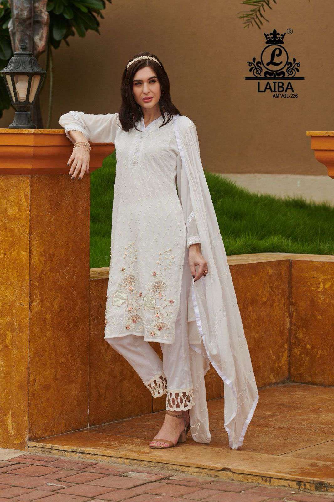 NEW DESIGNER PARTY WEAR KURTI AND PANT WITH FANCY DUPPATA WITH HEAVY  EMBROIDERY WORK – Prititrendz