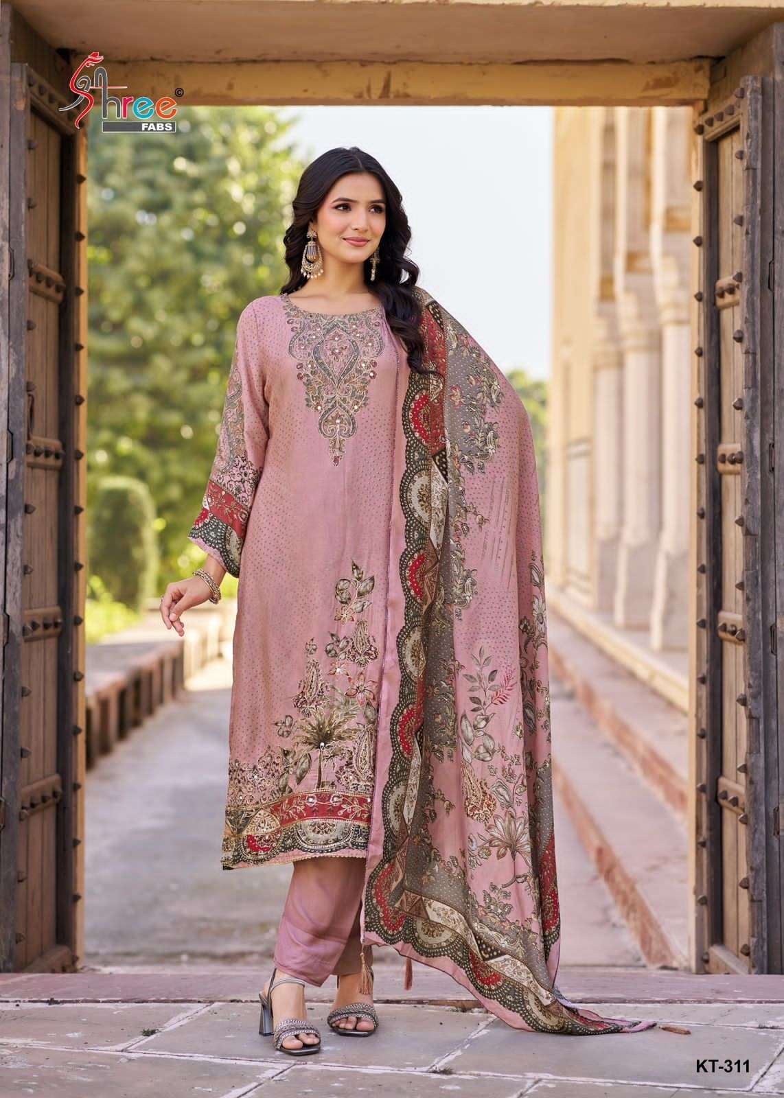 SHREE FAB KT 311 COLORS PAKISTANI MUSLIN LADIES SUIT WHOLESALER 