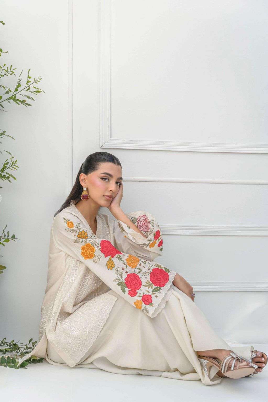 SHREE FAB 2377 VISCOSE SATIN READYMADE SUIT WHOLESALER BEST RATE DEALER 