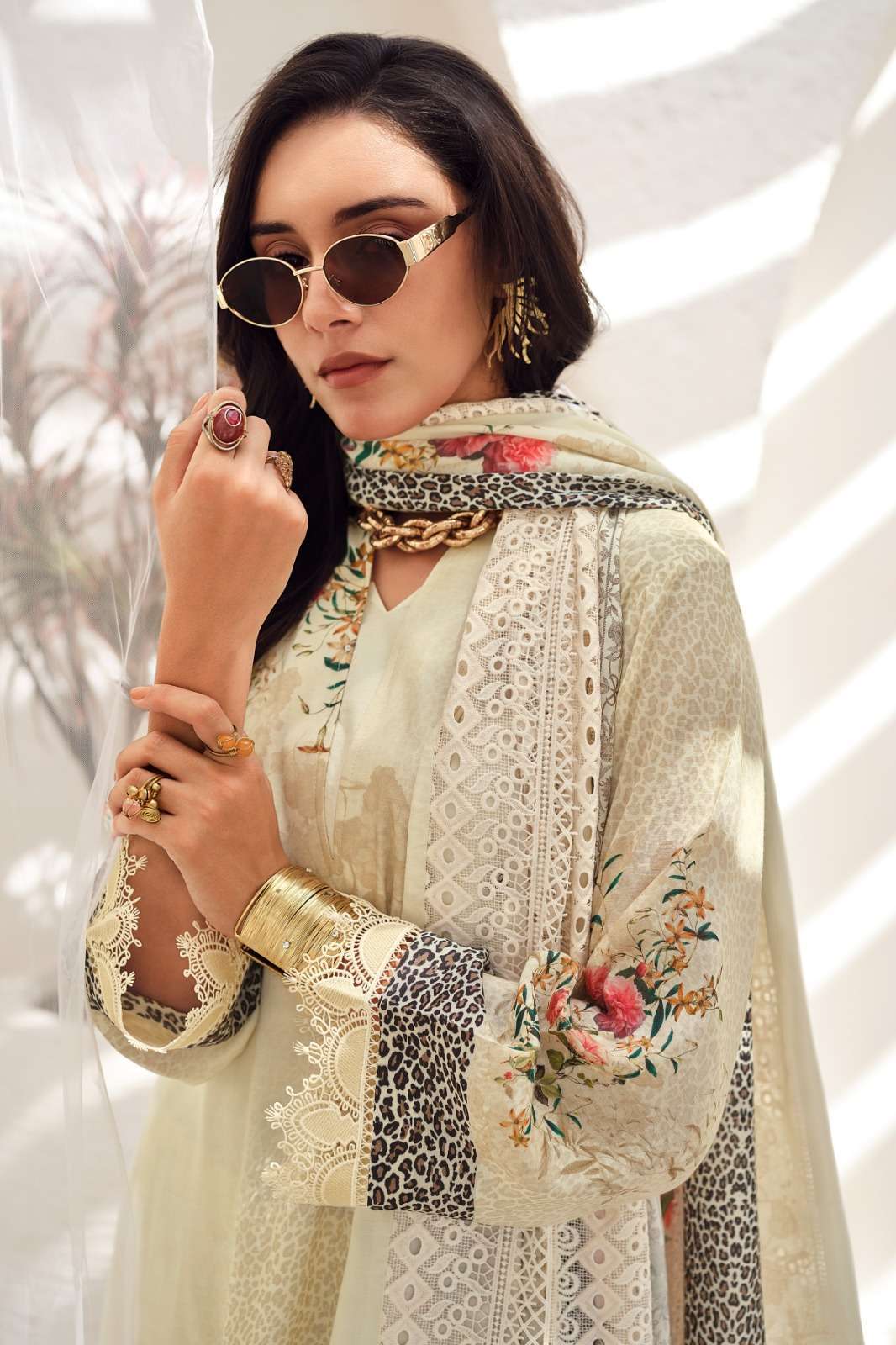 VARSHA FASHION BEAUTIFUL SOUL VISCOSE MUSLIN HANDWORK SALWER KAMEEZ BEST RATE 2026