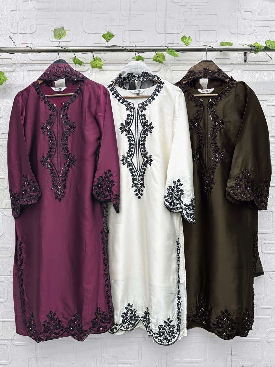 Laxuria Trendz D.No 1702 Pakistani Readymade Collection Wholesale Catalogue