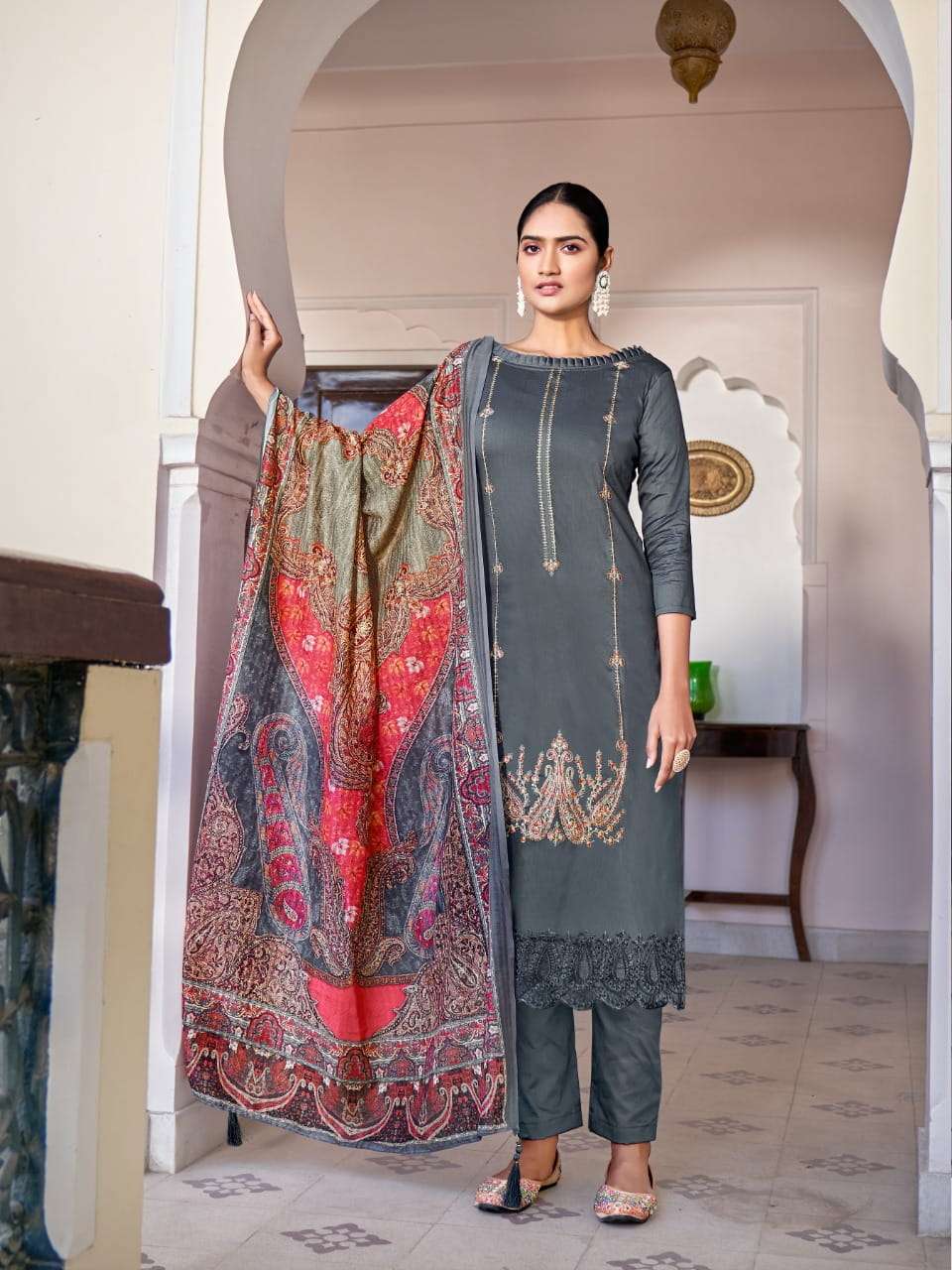 Find Zaira pakistani suit by Kin_Quin wholesale near me | Mukundapur,  Kolkata, West Bengal | Anar B2B Business App