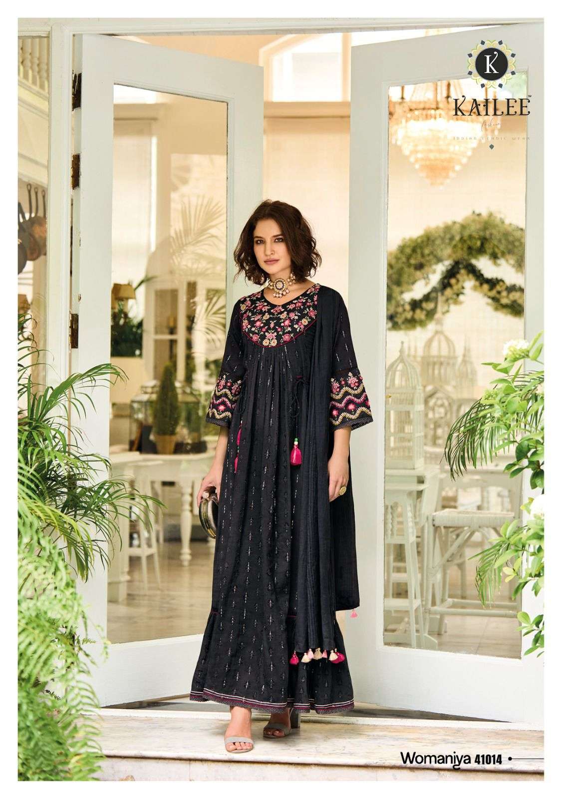 Pakistani sale catalogue dress