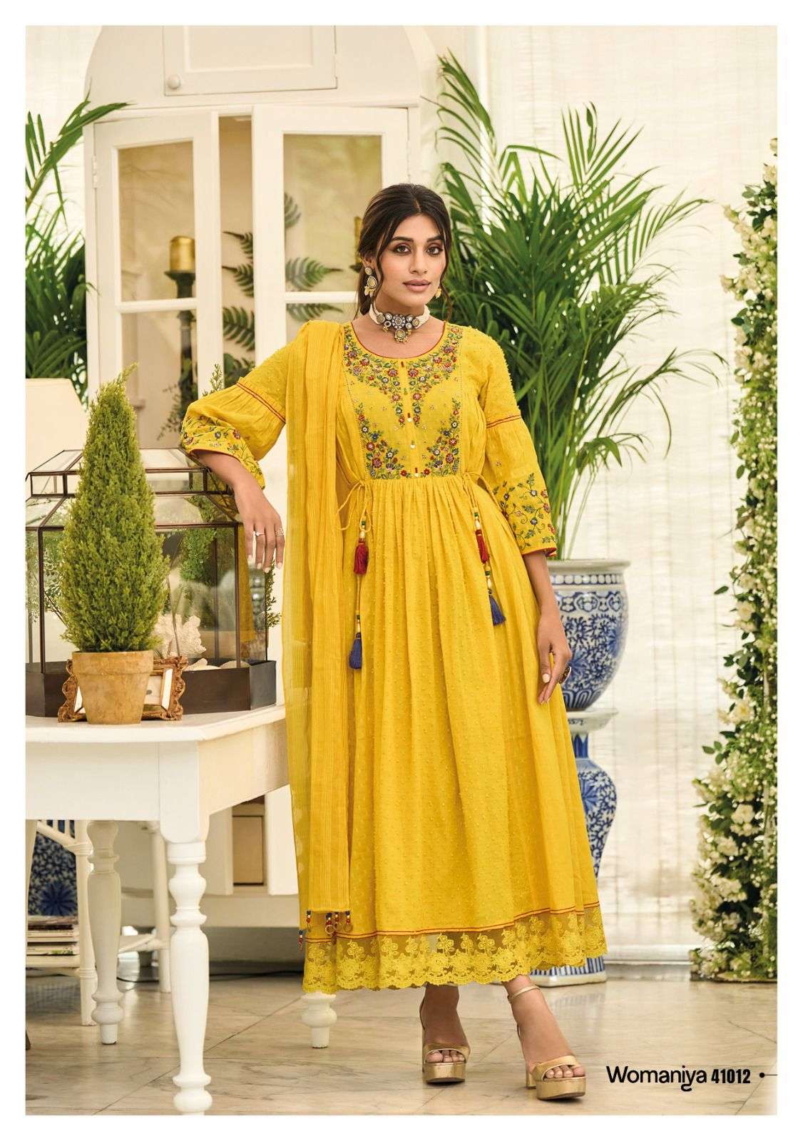 KAILEE PREMIUM WOMANIYA SERIES CATALOGUE PAKISTANI LUXURY WEAR COLLECTION 