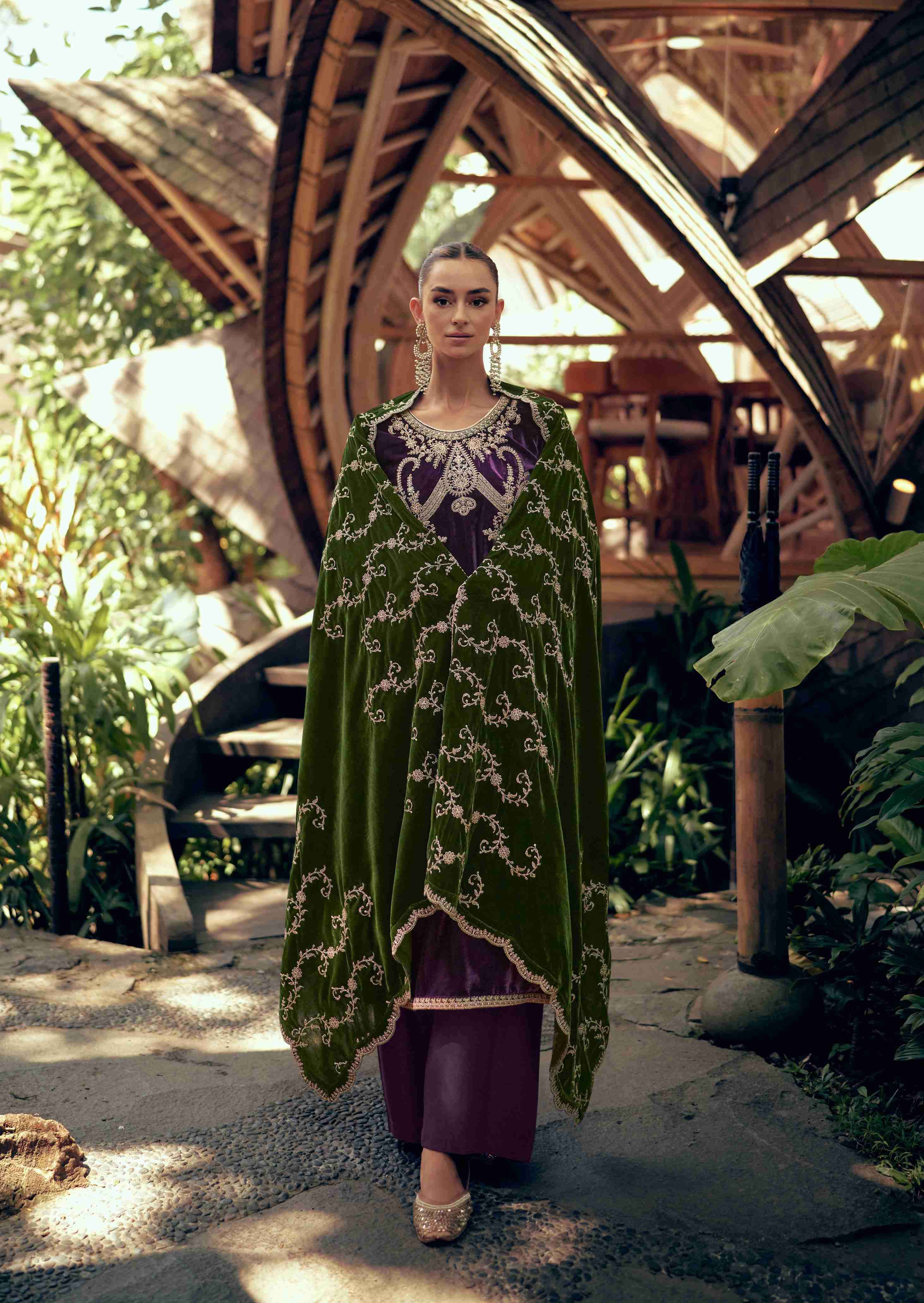 MUMTAZ ARTS RANG E MAKHMALI PURE VELVET CUT WORK DESIGNER DRESS CATALOG EXPORT