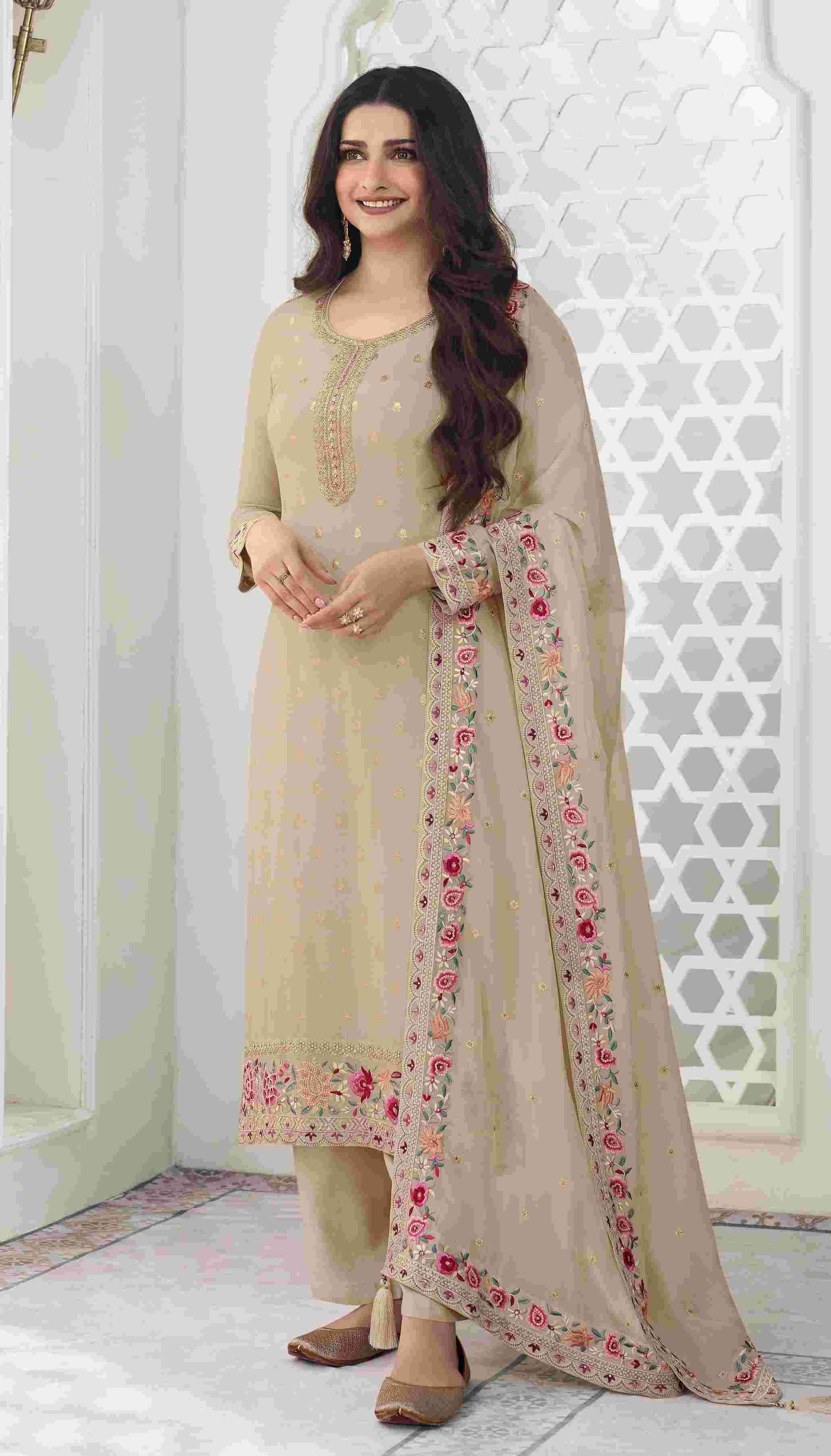 Branded party wear suits 2025