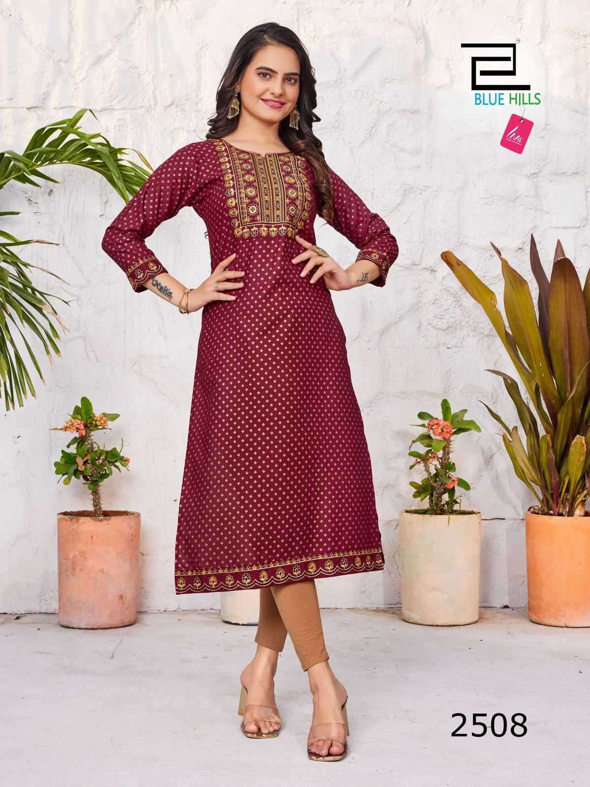 Buy online Women Peach Notch Neck Straight Kurti from Kurta Kurtis for  Women by Showoff for ₹700 at 65% off | 2024 Limeroad.com