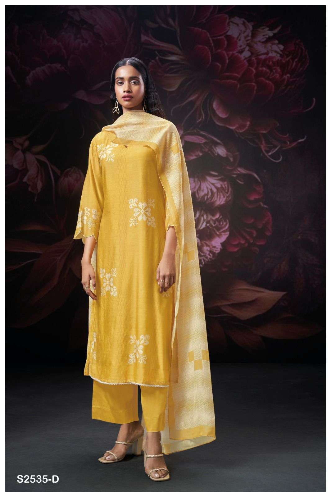 GANGA FASHION HUVISHKA 2535 BEMBERG SILK LADIES SUIT CATALOGUE WHOLESALE PRICE 2024