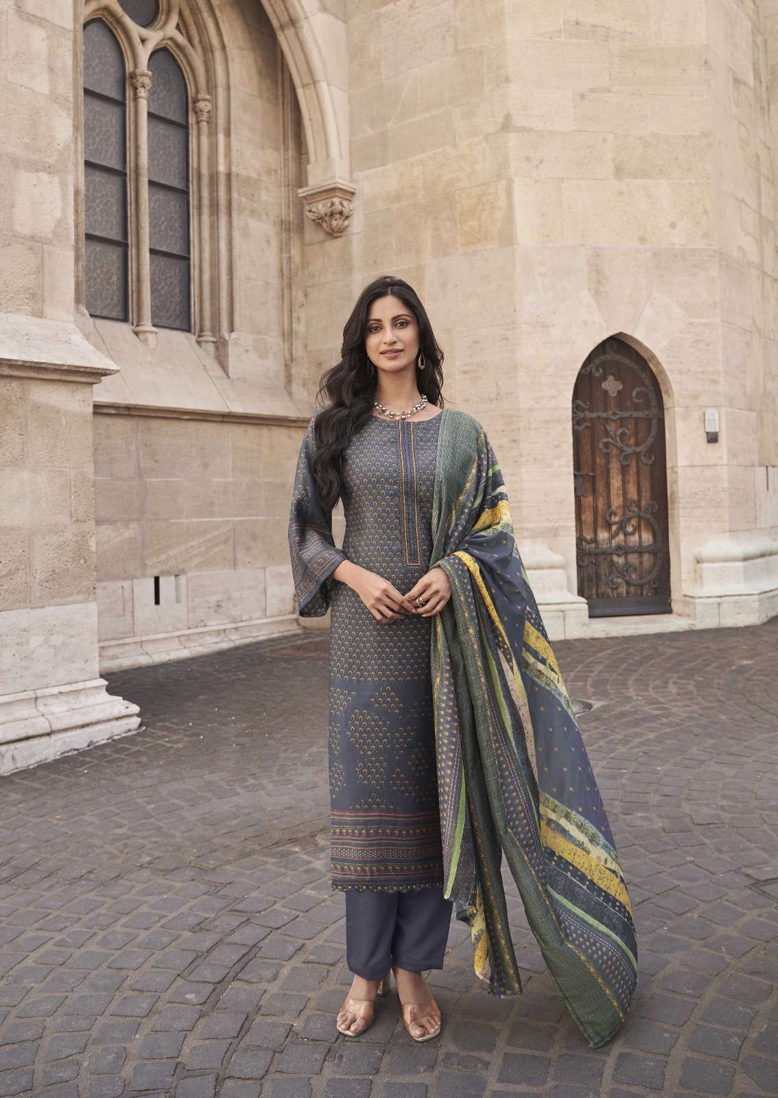 THE HERMITAGE ROZ MEHER KARACHI PRINT LAWN SUIT SUPPLIER 