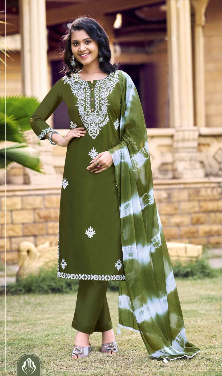 OSSM LAKHNAVI READYMADE KURTI PANT WITH DUPATTA LATEST CATALOGUE WHOLESALE PRICE SURAT 2024