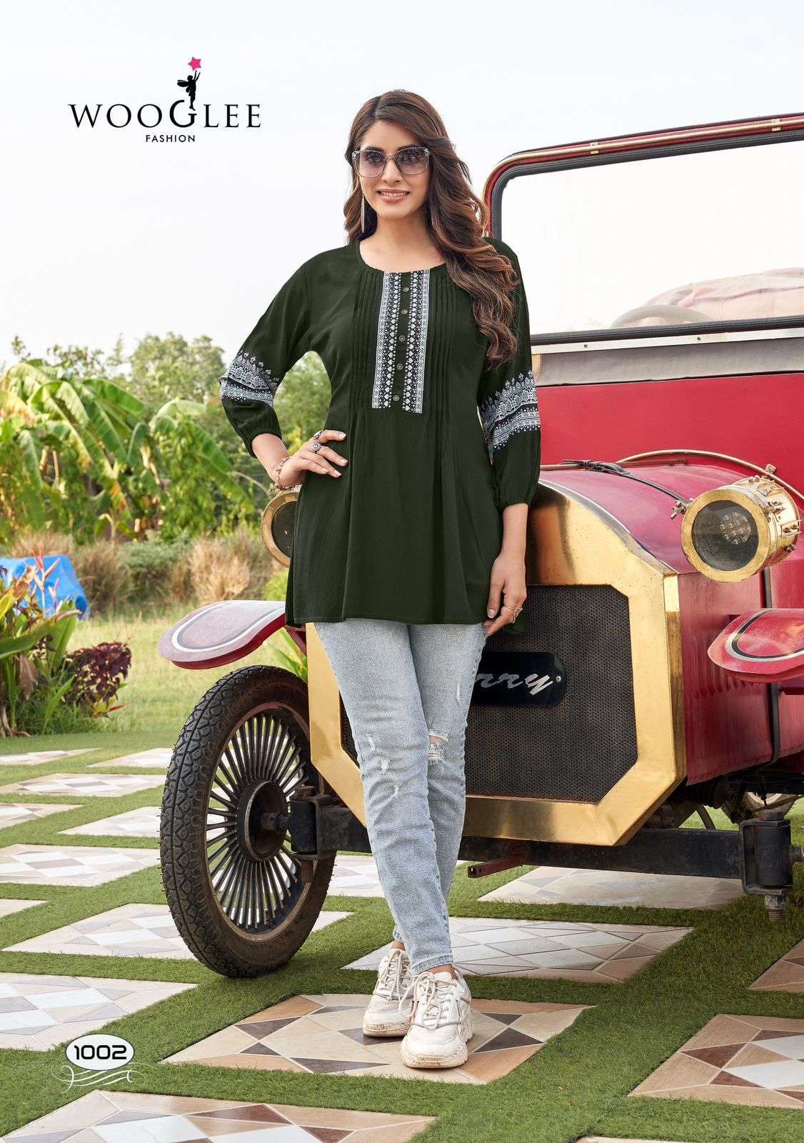WOOGLEE ZOYA RAYON WRINKLE PATTERN SHORT TOPS CATALOG SUPPLIER 2024