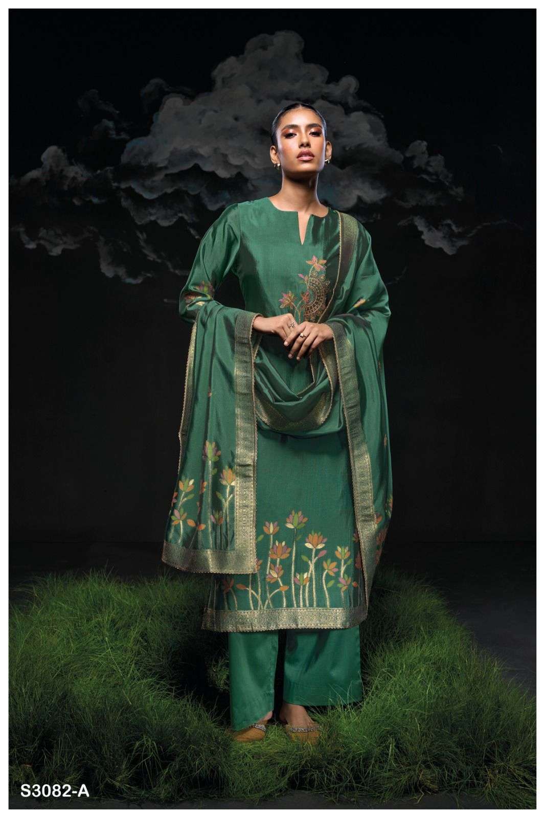 GANGA FASHION MINAKSHI 3082 EXCLUSIVE WOVEN SILK SUIT LATEST CATALOGUE WHOLESALER 