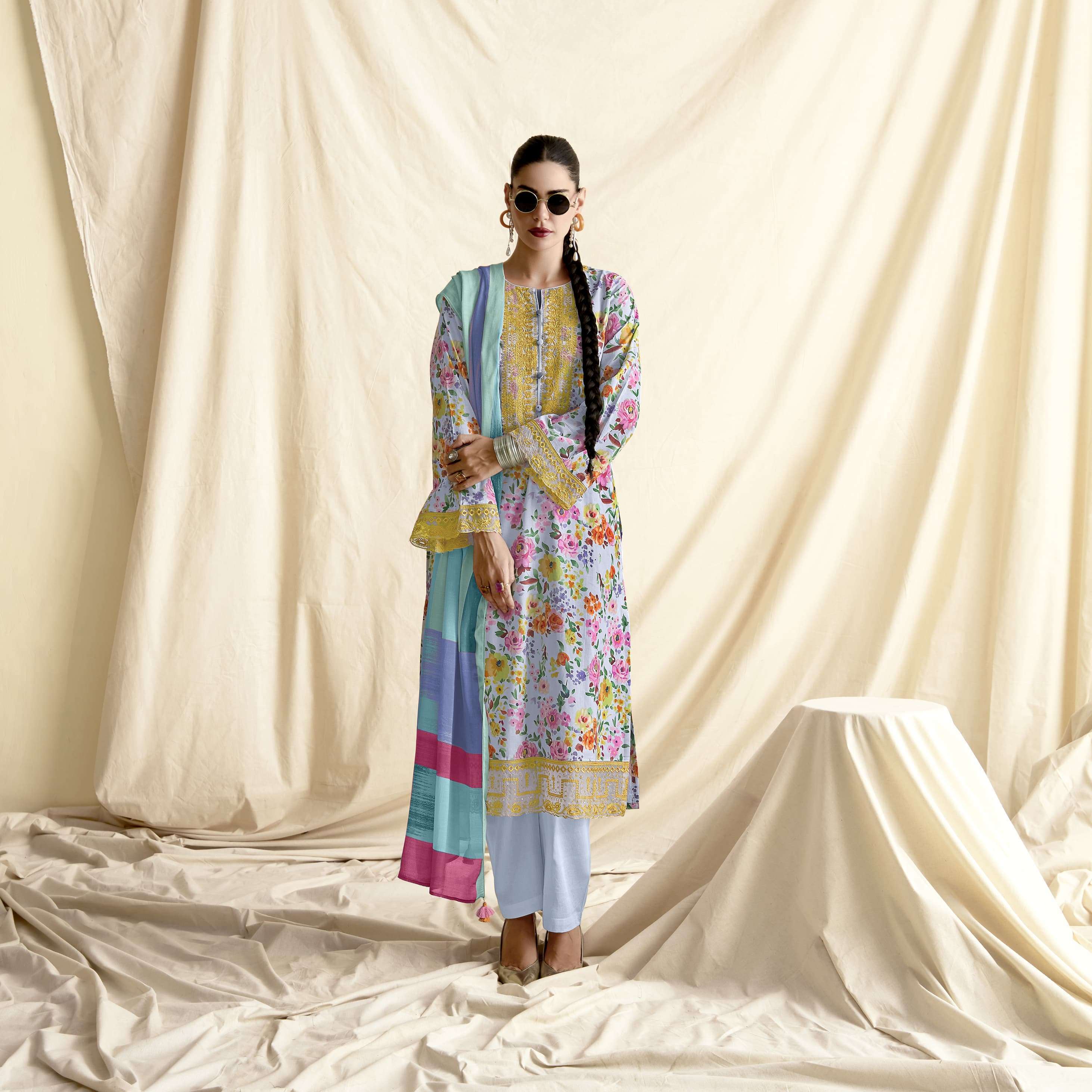 KIMORA SOHNI CANVAS HIT DESIGN LADIES SUIT CATALOG BEST RATE 