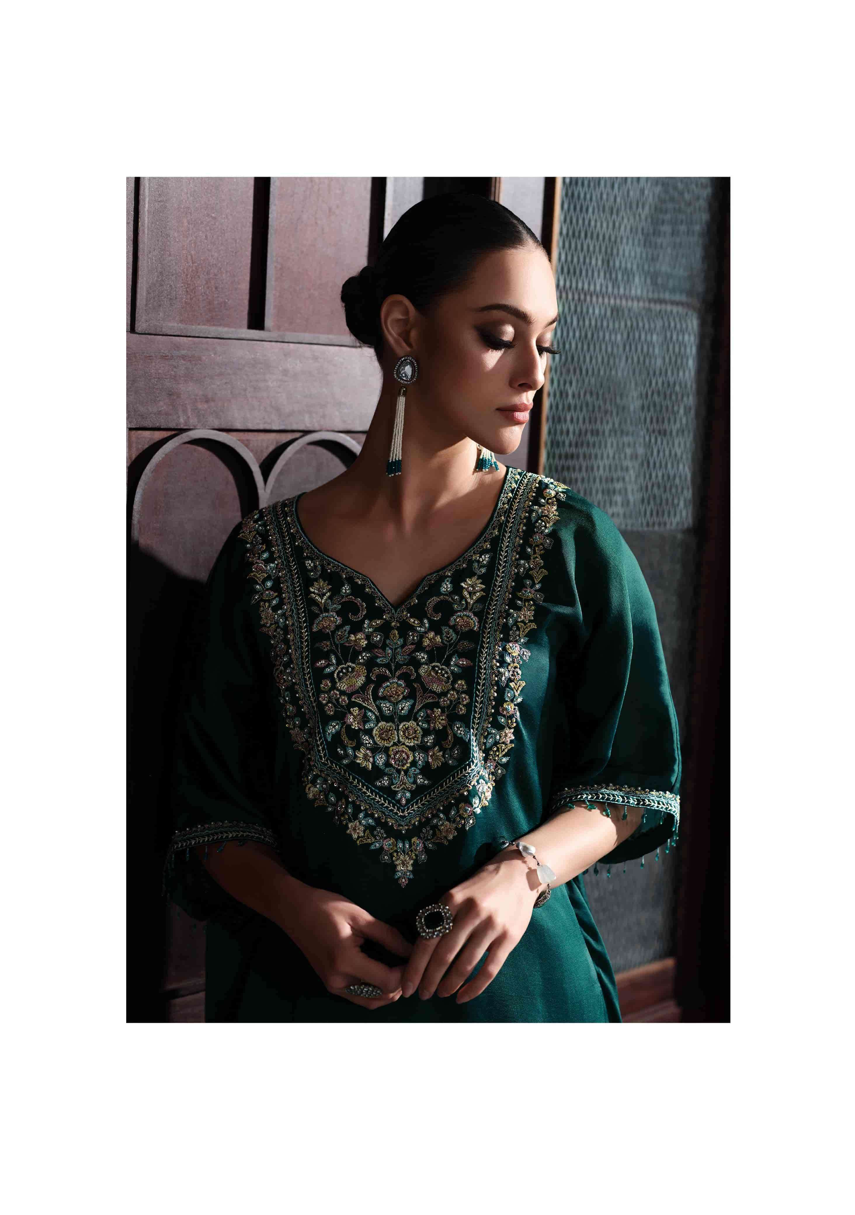 VARSHA LV 33 DESIGNER KARTAN CORD SET WHOLESALER 2025