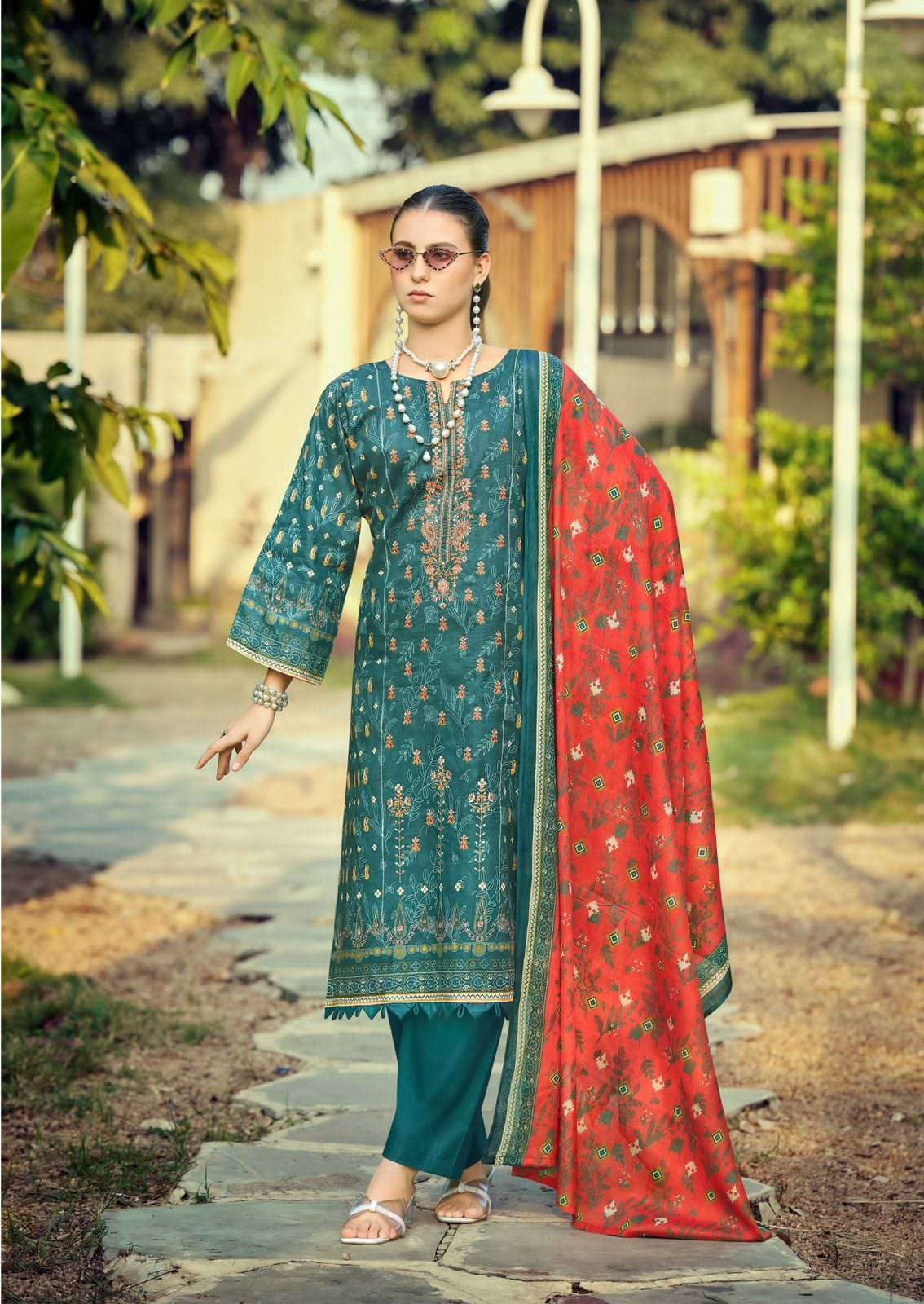 ISHAAL EMBROIDERED VOL 17 PURE LAWN SUIT CATALOGUE BEST RATE 